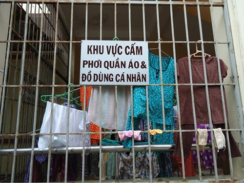 Càng cấm càng làm - biển cấm, biển cấm vô nghĩa, chỉ có ở Việt Nam, cấm gì làm nấy, biển cấm có cũng như không,